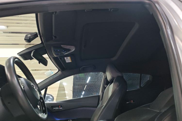 Used Toyota IZOA 2018 2.0L Yichi Edition China V Standard Headliner