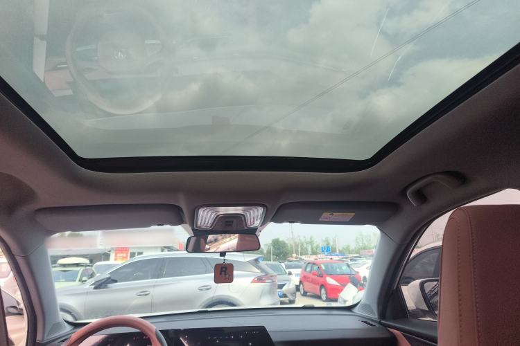 Used CHANGAN CS75 PLUS 2023 3rd Generation 1.5T Automatic Prestige Model
