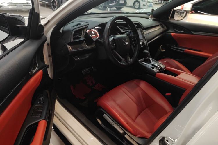 Used Honda Civic 2021 HATCHBACK 220TURBO CVT Trendy Cool Edition Driver Seat