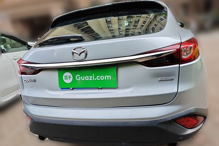 Used Mazda CX-4 2018 2.0L Automatic Two-Wheel Drive Blue Sky Premium Upgrade Version China V Standard