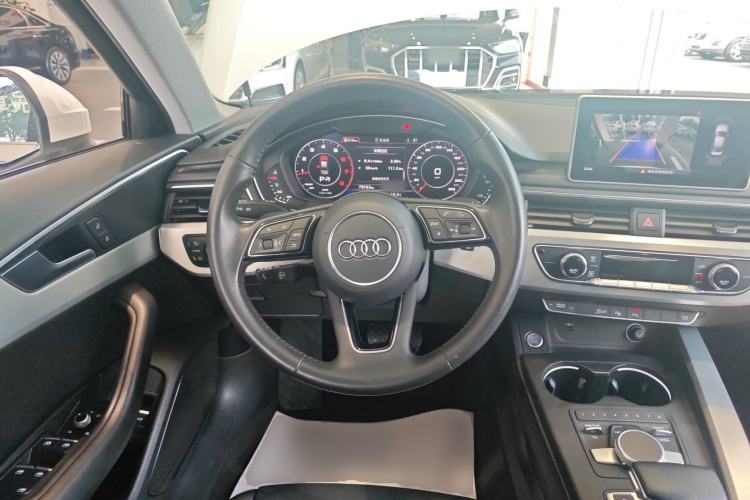 Used Audi A4L 2019 40 TFSI Fashion Edition China VI Emission Standard
