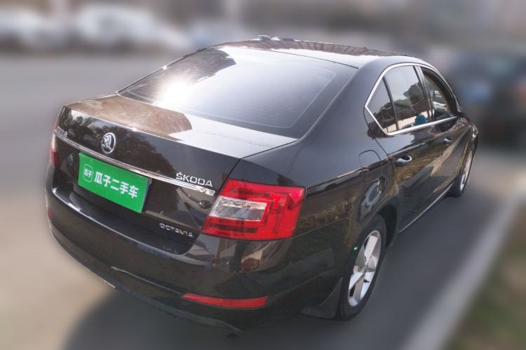 Used Skoda Octavia 2015 1.6L Automatic Yijie Edition
