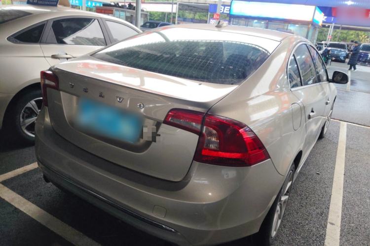 Used Volvo S60 2018 S60L T4 Zhiyuan Edition
