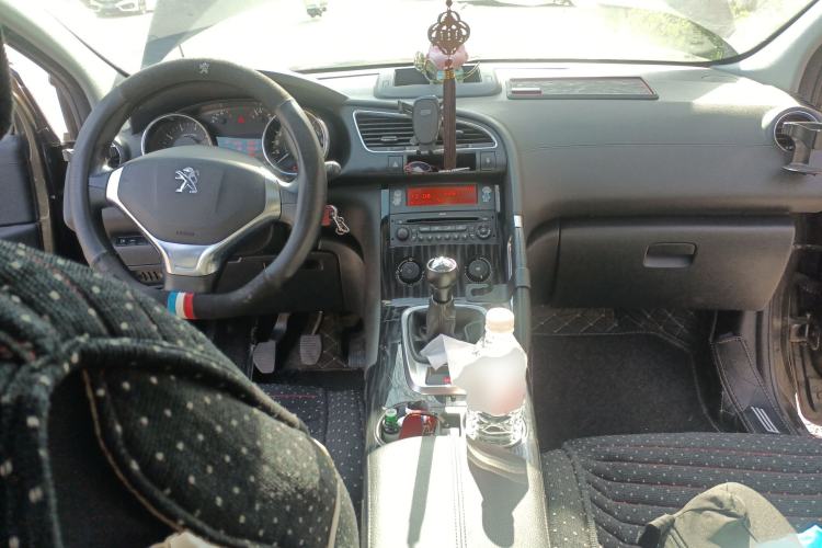 Used Peugeot 3008 2015 2.0L Manual Classic Edition
