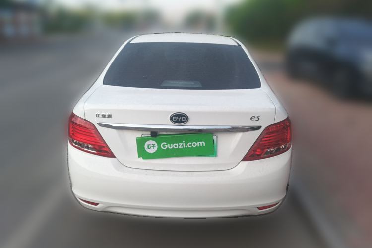 Used BYD e5 2018 Travel Edition
