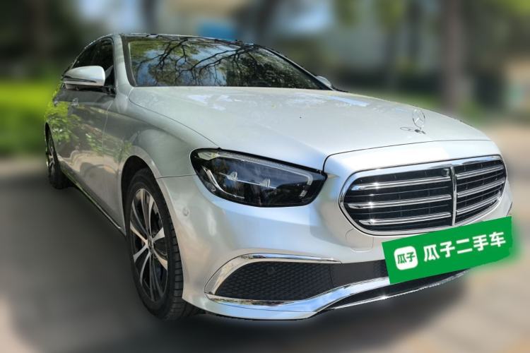 Used Mercedes-Benz E-Class New Energy 2022 Facelift E 350 e L Plug-in Hybrid Sedan Front Right 45 Deg