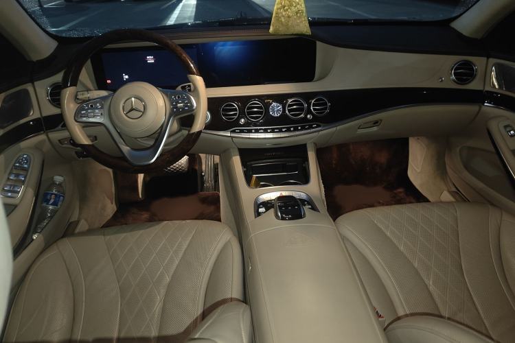 Used Mercedes-Benz Maybach S-Class 2018 S 450 4MATIC Interior 2