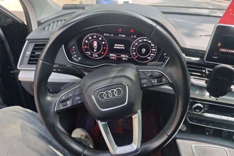 Used Audi Q5L 2020 Updated 40 TFSI Prestige Fashion Edition Steering Wheel