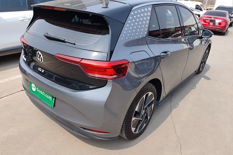 Used Volkswagen ID.3 2021 Pure Edition Rear Right 45 Deg