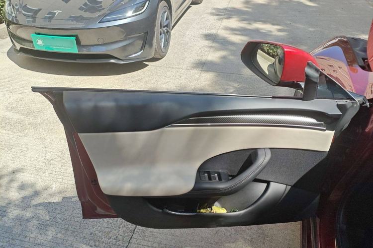 Used Tesla Model S 2023 Three-Motor All-Wheel-Drive Plaid Version