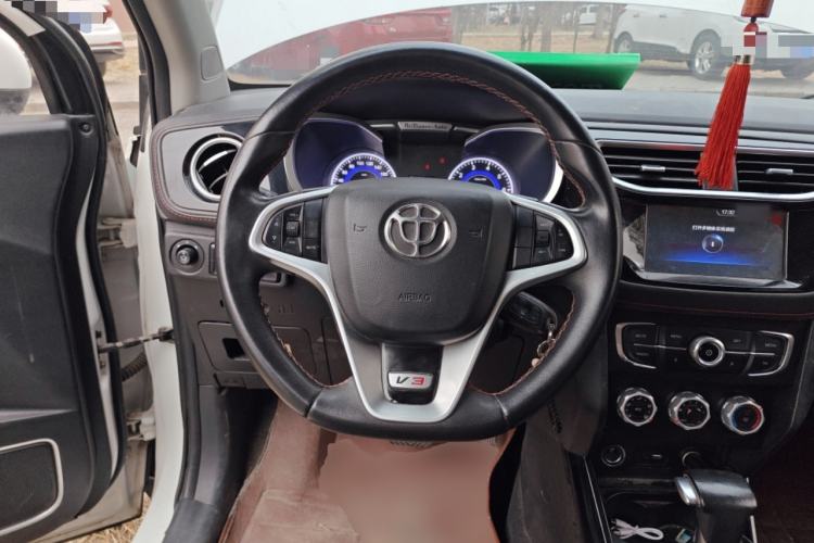 Used Brilliance V3 2016 1.5L Automatic Elite Model
