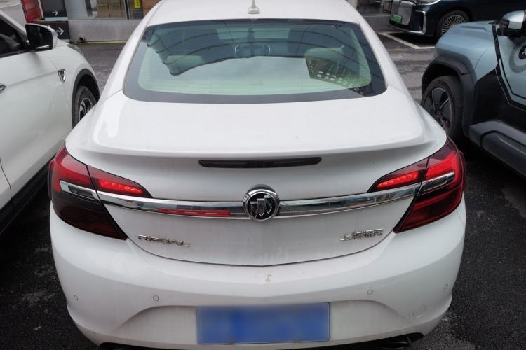 Used Buick Regal 2015 2.0L Elite Fashion Edition Rear
