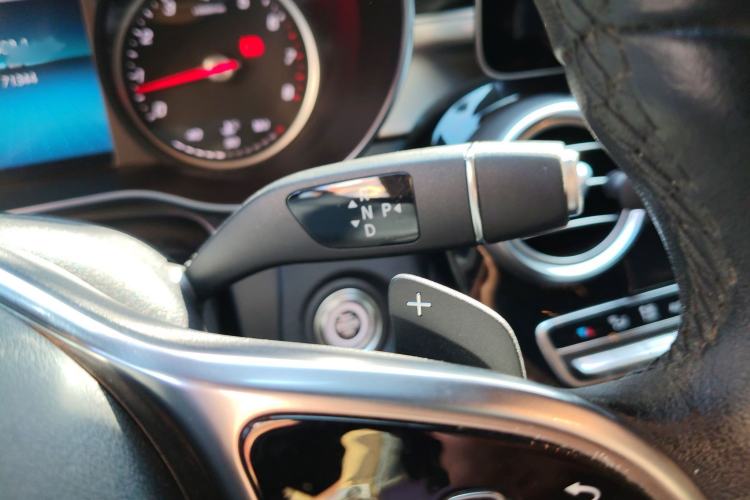 Used Mercedes-Benz GLC 2020 GLC 260 L 4MATIC Dynamic Model Gear Lever