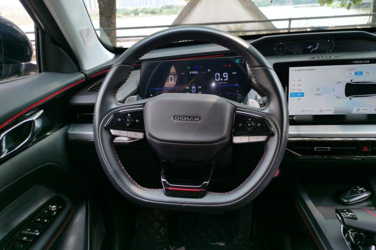 Used CHANGAN OSHAN Z6 2022 Blue Whale 1.5T DCT Luxury Model Steering Wheel