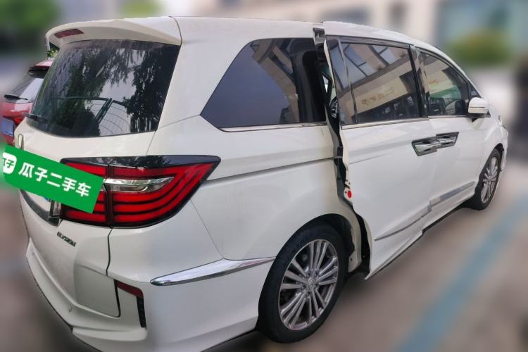 Used Honda Elysion 2016 2.4L Supreme Edition
