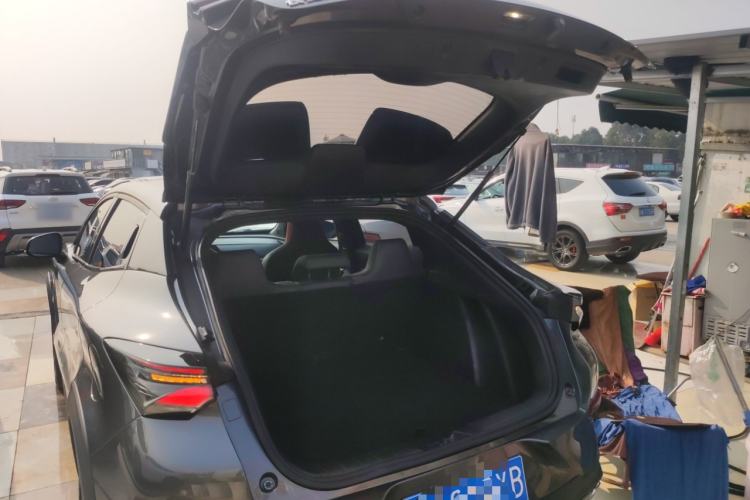 Used CHANGAN UNI-T 2020 1.5T Prestige Version Trunk