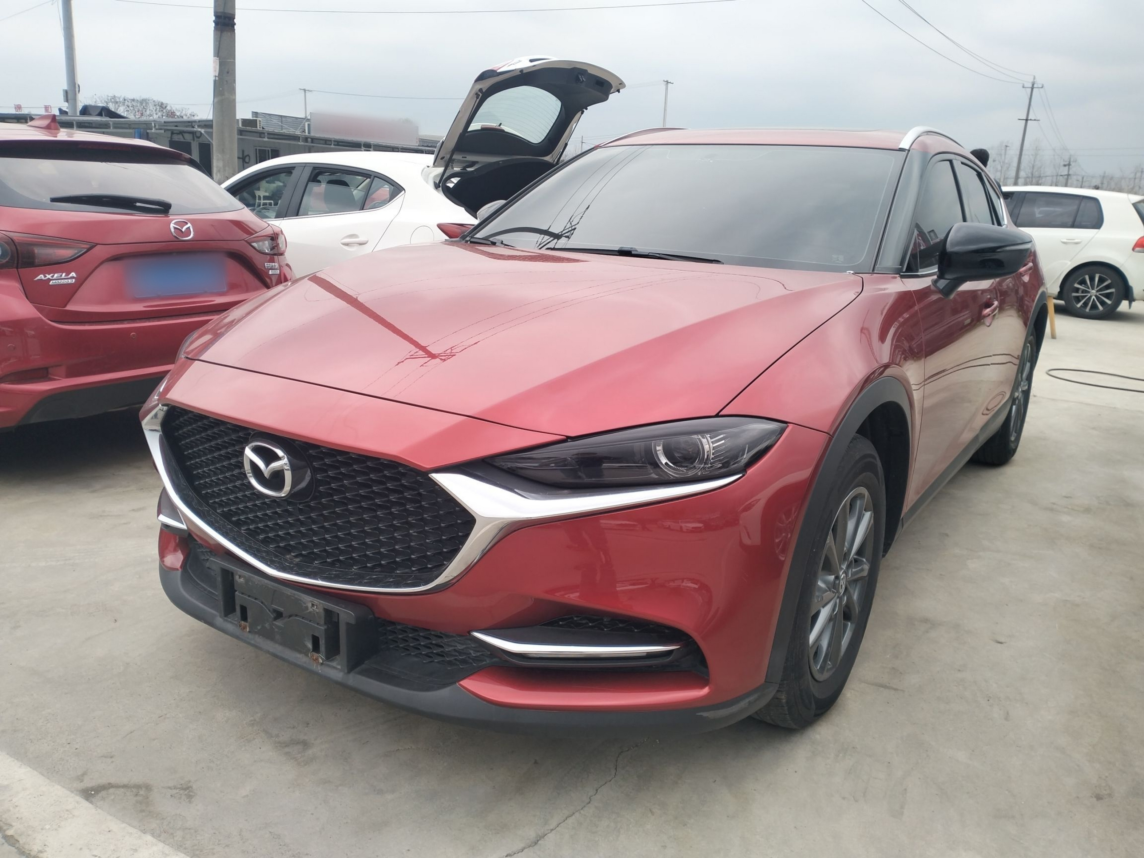 Под передней частью автомобиля