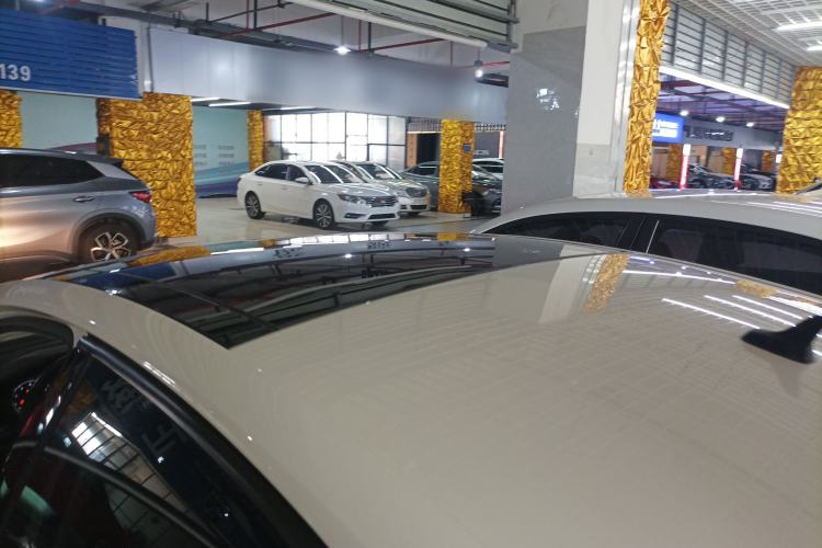 Used Volkswagen Lamando 2015 280TSI DSG Comfort Edition Roof