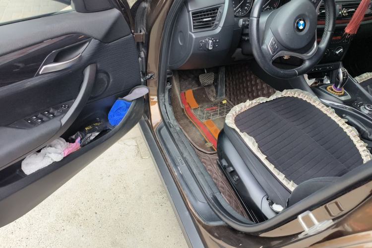 Used BMW X1 2015 sDrive18i Fashion Upgrade Edition Driver Seat