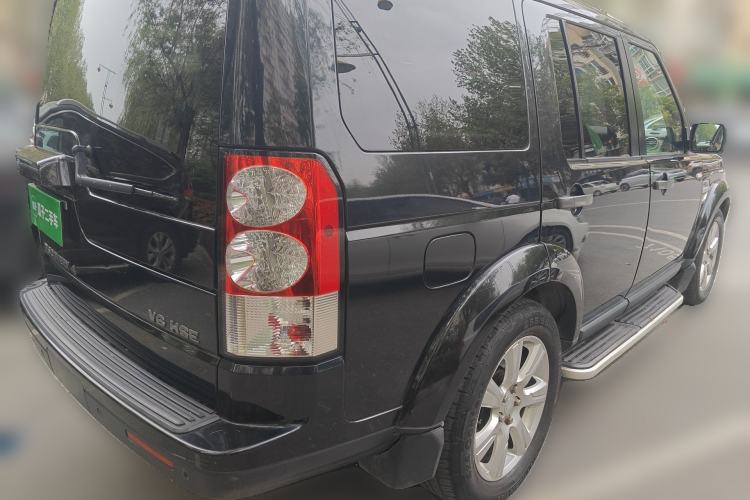 Used Land Rover Discovery 2011 4.0 V6 HSE Rear Right 45 Deg