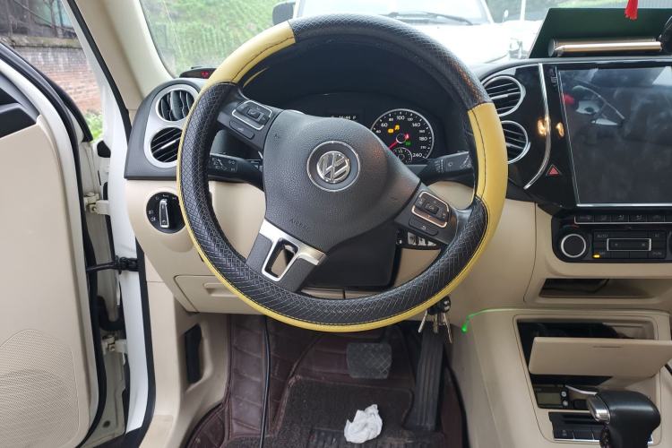 Used Volkswagen Tiguan 2010 2.0 TSI Automatic All-Wheel-Drive Elite Edition
