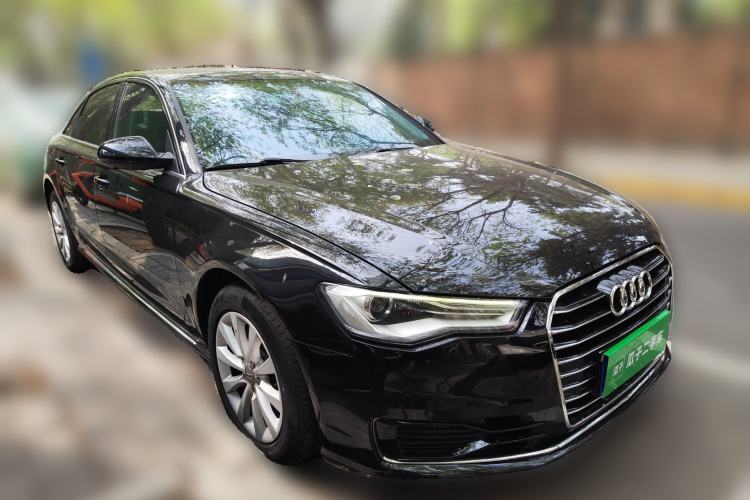 Used Audi A6L 2016 TFSI Technology Edition Front Right 45 Deg