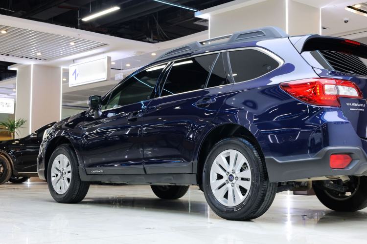 Used Subaru Outback 2017 2.5i Luxury Navigation Edition
