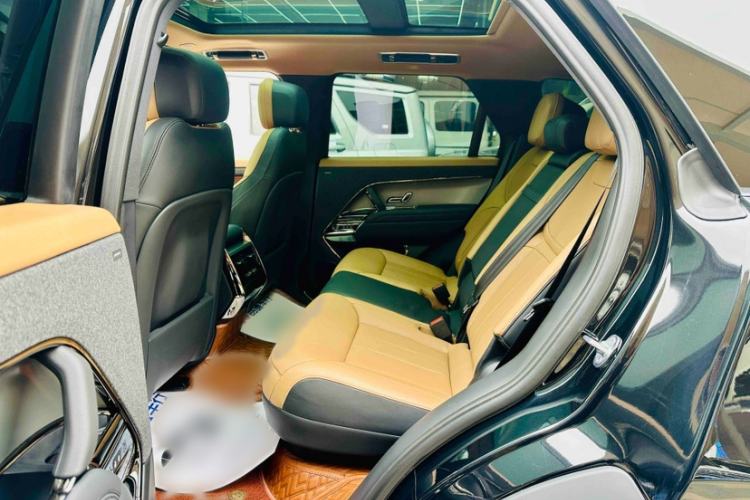 Used Land Rover Range Rover Sport 2023 400PS Dynamic SE
