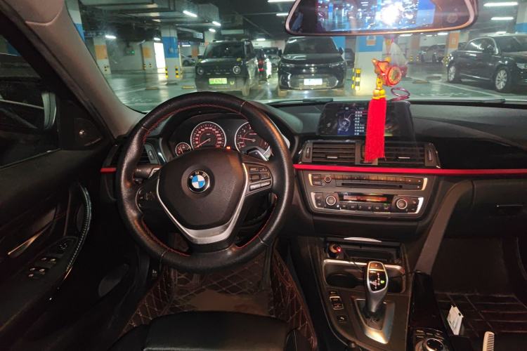 Used BMW 3 Series 2015 320i Sport Design Package