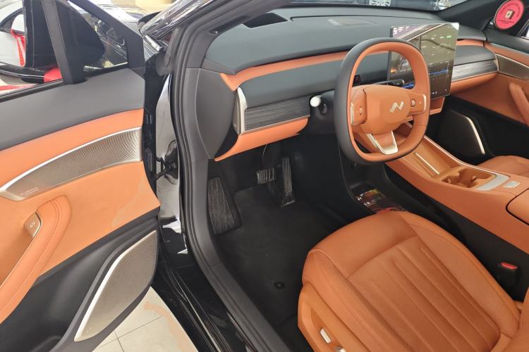 Used ONVO L60 2024 60 kWh All-Wheel Drive
