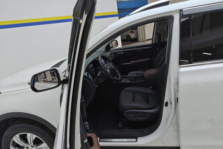 Used GAC Trumpchi GS7 2017 320T Two-Wheel-Drive Luxury Smart Connectivity Model
