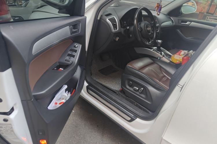 Used Audi Q5 2016 40 TFSI Technology Edition Driver Seat