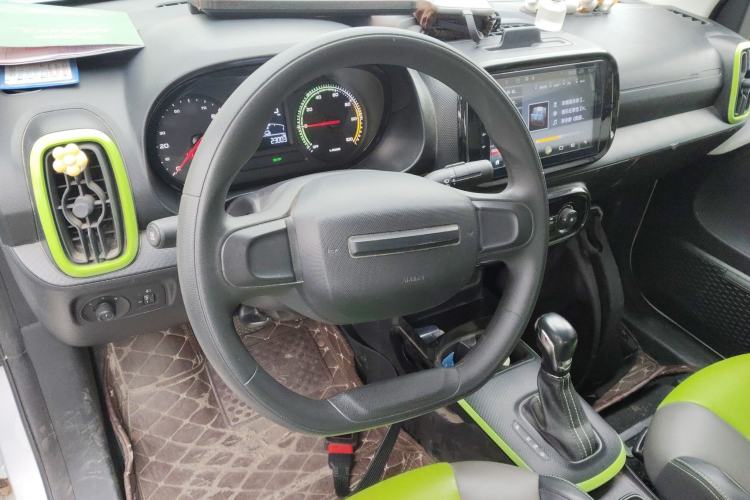 Used Roewe Clever 2021 302 km New Four-Seater Super-Efficient Version