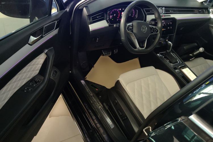 Used Volkswagen Magotan 2023 2 Million Units Commemorative Edition 330TSI DSG Luxury Version
