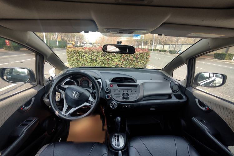 Used Honda Fit 2008 1.5L automatic luxury edition