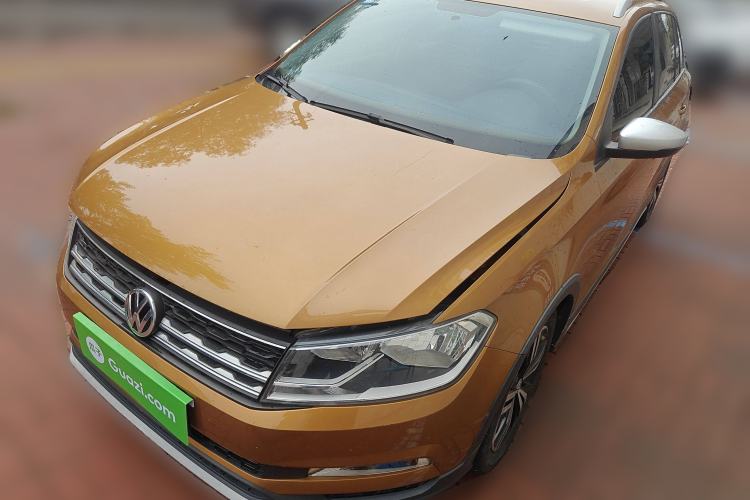 Used Volkswagen Santana 2016 Cross 1.6L Automatic Fashion Edition