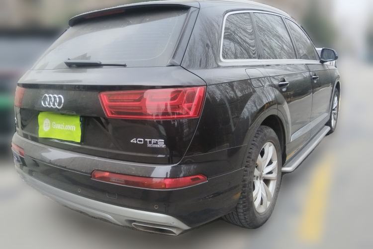 Used Audi Q7 2016 40 TFSI Comfort Model
