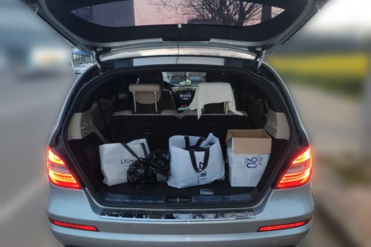 Used Mercedes-Benz R-Class 2014 R 400 4MATIC Business Model Trunk