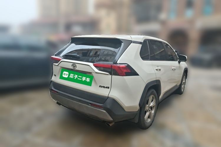 Used Toyota RAV4 2021 2.0L CVT Two-Wheel Drive Fashion Edition