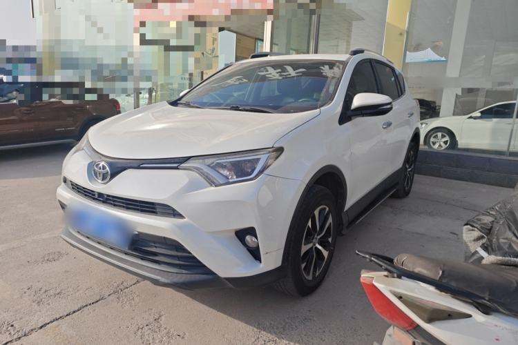 Used Toyota RAV4 2018 2.0L CVT Two-Wheel Drive Fashion X Edition