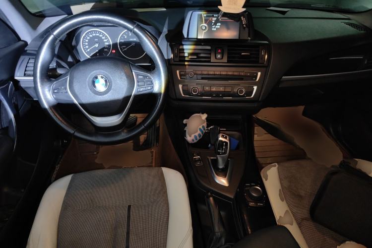 Used BMW 1 Series 2012 116i Leading Model Center Console