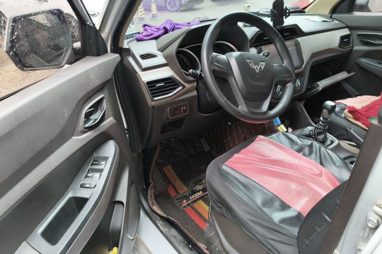 Used Wuling Hongguang 2019 1.5L S Standard Version China VI LAR Driver Seat