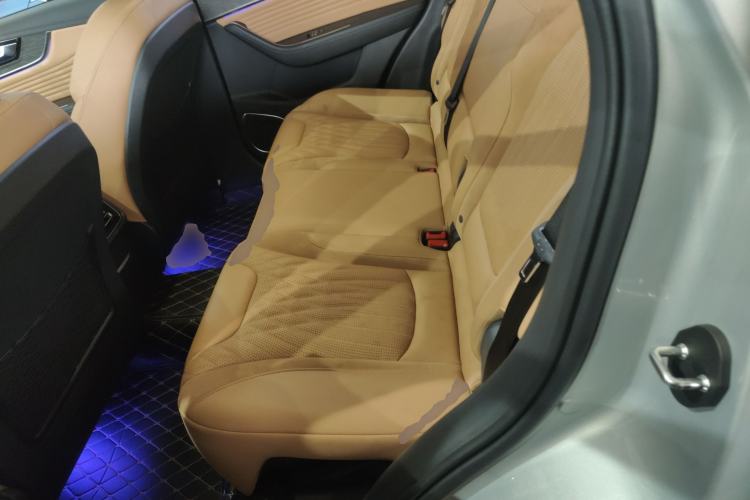 Used Hongqi HS5 2023 2.0T Four-Wheel Drive Flagship Pro Edition
