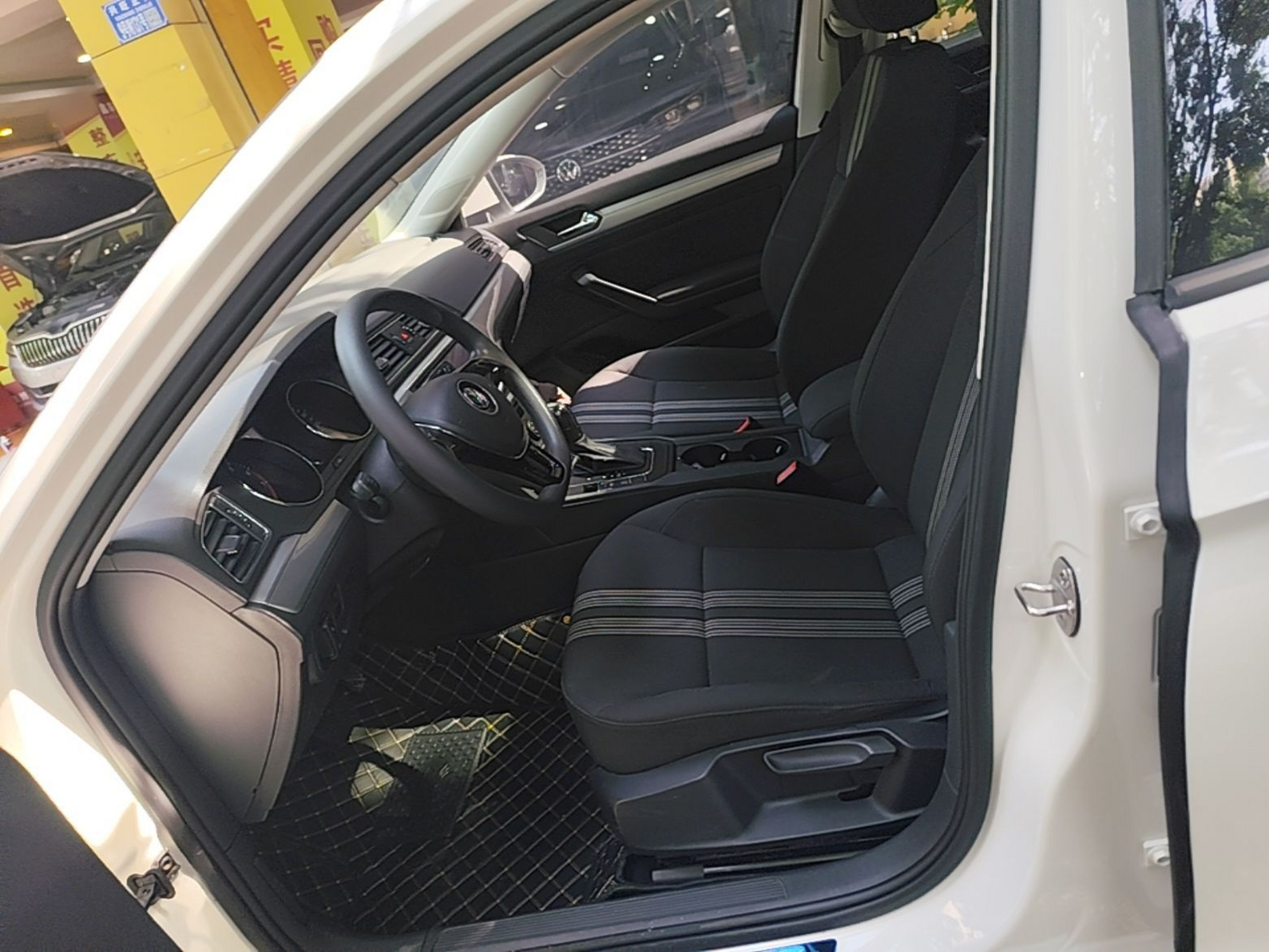 Avant de la voiture