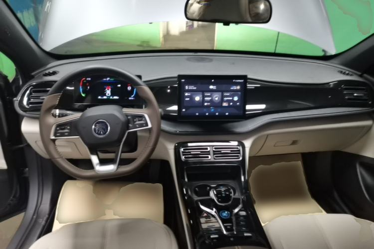 Used BYD Qin PLUS 2023 Champion Edition DM-i 55KM Leading Model
