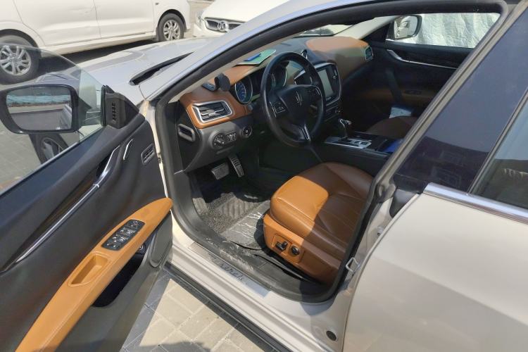 Used Maserati Ghibli 2014 3.0T Standard Edition Driver Seat