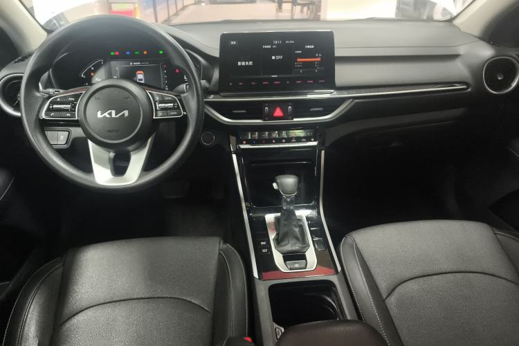 Used Kia K3 2021 Revised 1.5L CVT Fashion Edition Center Console