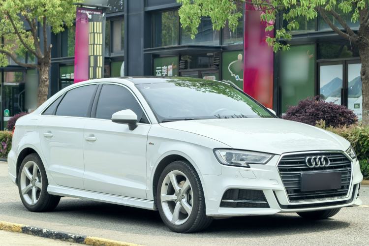 Used Audi A3 2018 30th Anniversary Edition Limousine 35 TFSI Fashion Model
