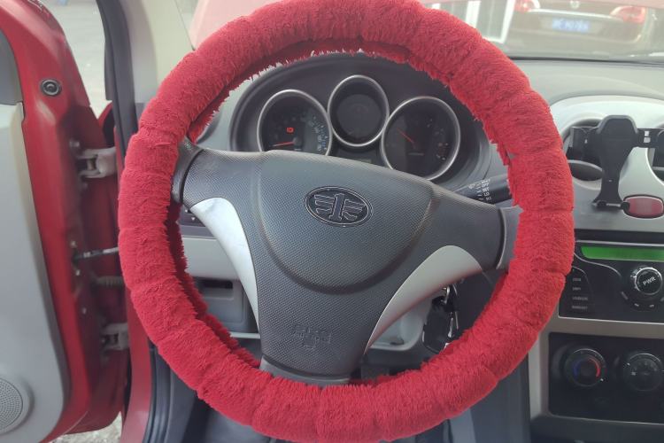 Used FAW Weizhi V2 2010 1.3L Manual Luxury Version Steering Wheel