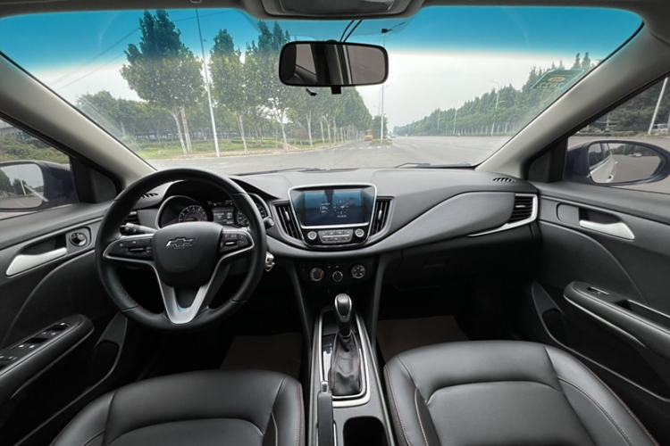 Used Chevrolet Monza 2020 Light Hybrid Redline 320T Dual-Clutch Joyful Edition